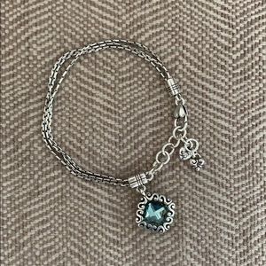 Sterling Silver bracelet with zircon stone.